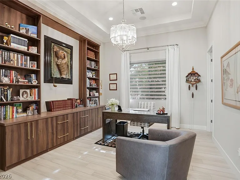 47 Moonfire Dr — Photo 6