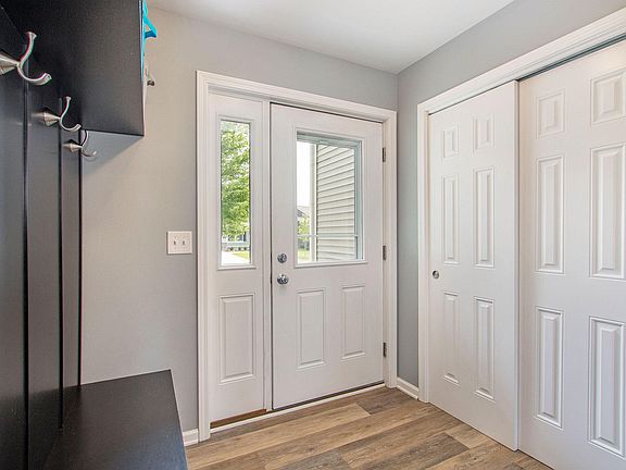 4th image of 2711 Blue Stem Dr