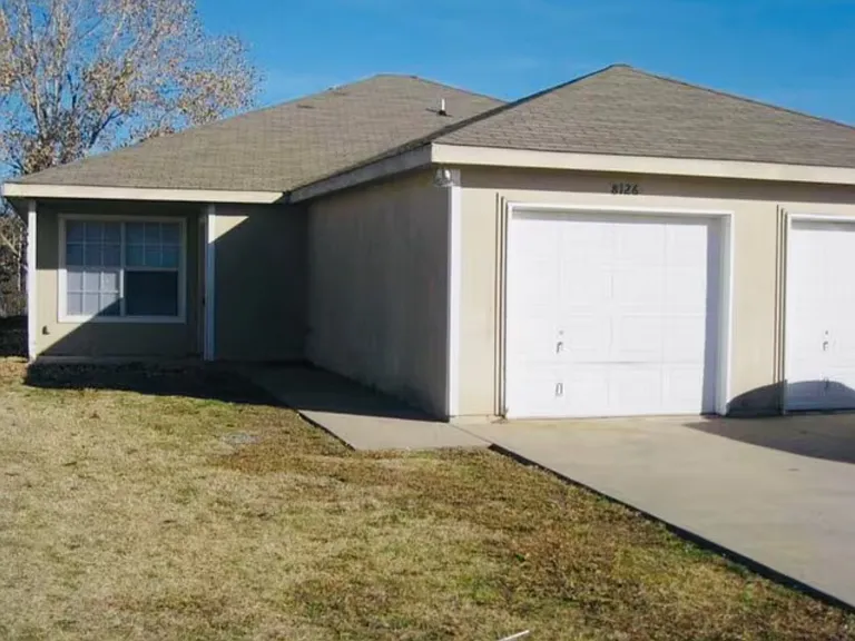8126 Marydean Ave — Photo 15