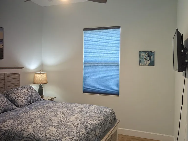 9469 Isla Bella Cir — Photo 16