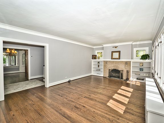 4th image of 919 N Oak Park Ave