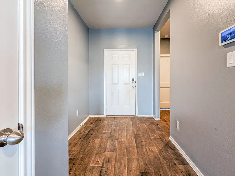 14541 Montclair Way — Photo 29