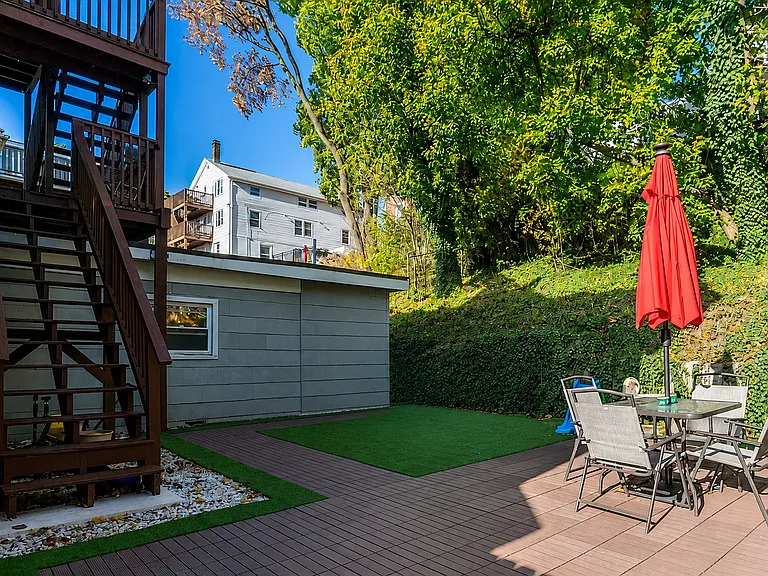 281 Washington Ave #2 — Photo 10