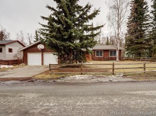 8415 Jupiter Dr, Anchorage, AK 99507