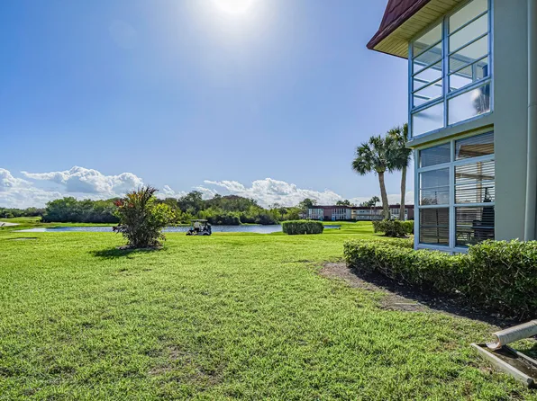 67 Royal Oak Drive #206, Vero Beach, FL 32962