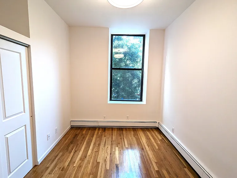 218 E 14th St #2F — Photo 8