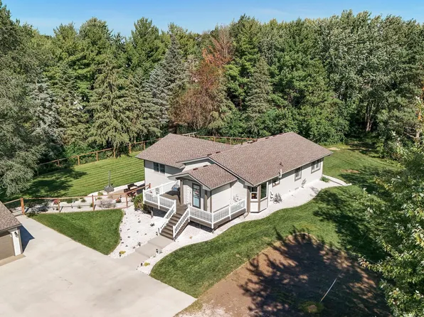 17860 Wedgewood Ln, Prior Lake, MN 55372