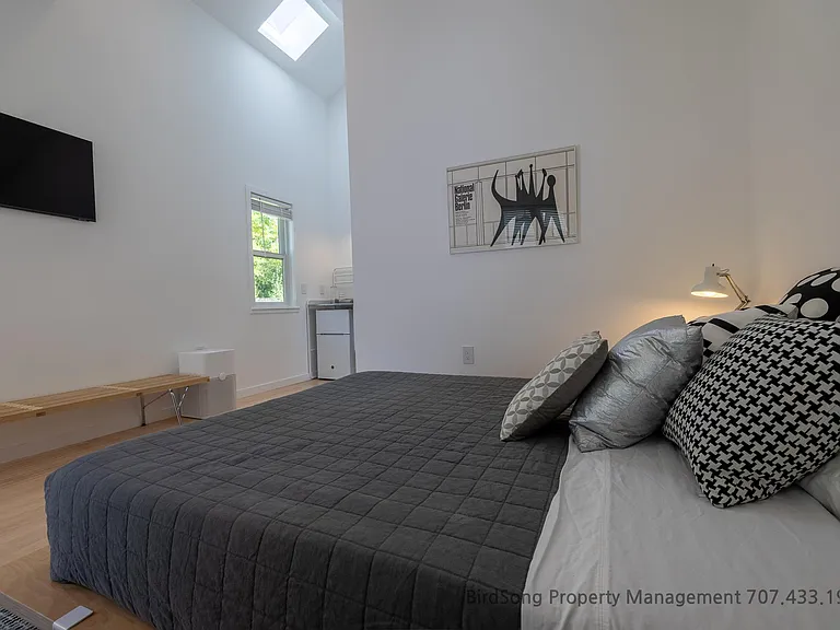13846 Village Ave — Photo 26
