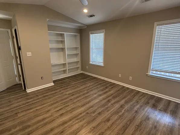 817 Morning Sun Dr #817, Birmingham, AL 35242