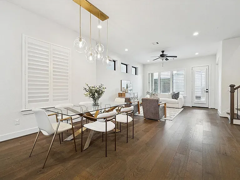 3 bed, 3.5 bath, 2569 sqft, $3,449 — Photo 4