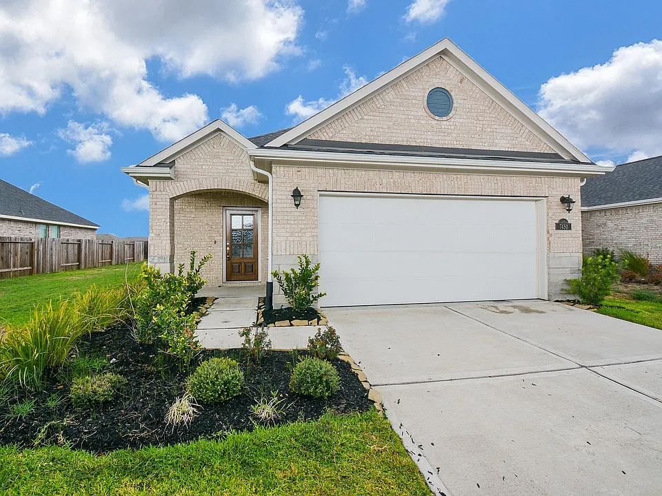 7450 French Quarter Ct