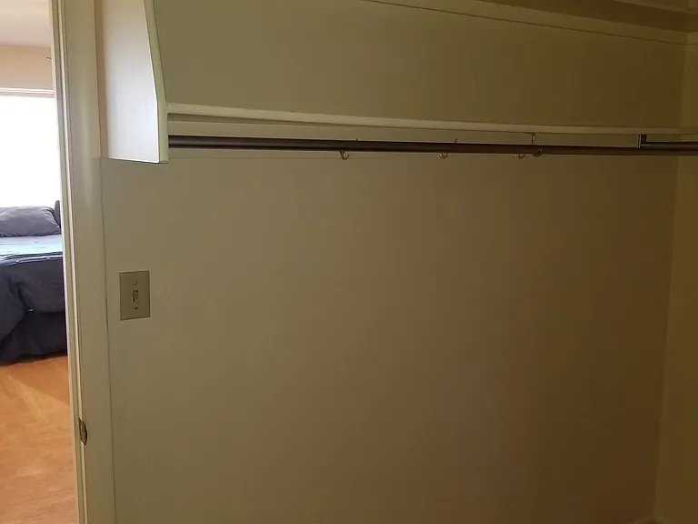 MBdrm closet (much bigger than photo)