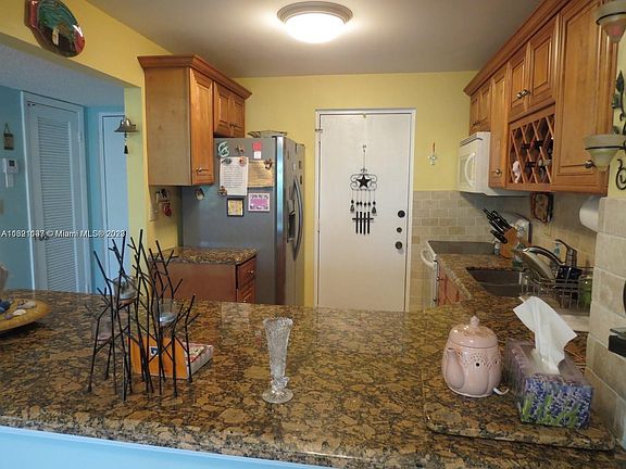 3rd image of 2324 S Cypress Bend Dr APT 413