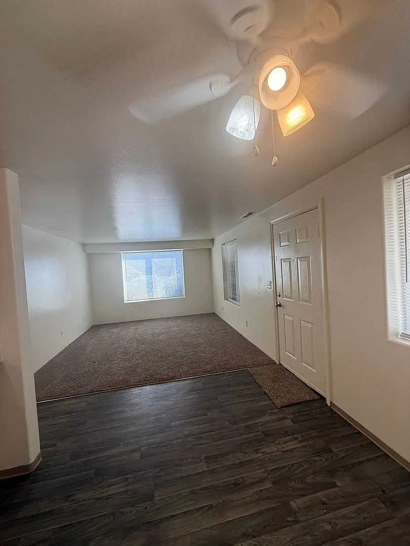 756 N Riverside Ave — Photo 3