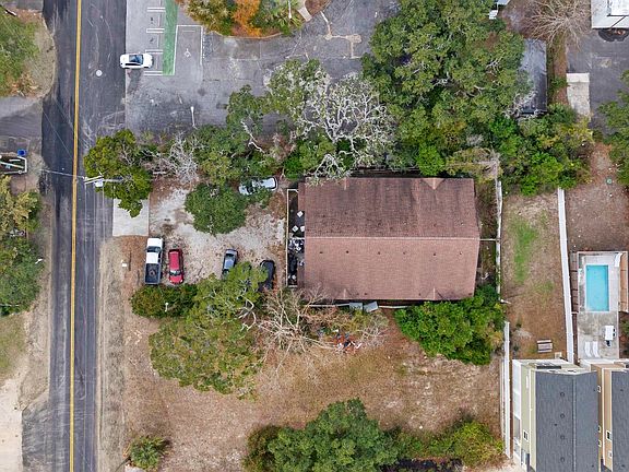 2nd image of 406 5th Ave. N