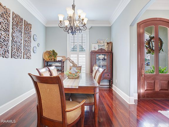 4th image of 304 Cane Ln