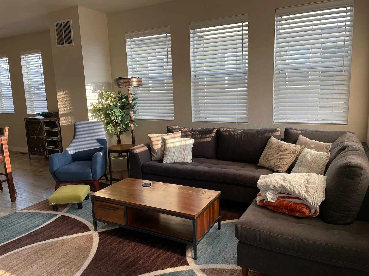 11242 Uptown Ave — Photo 3