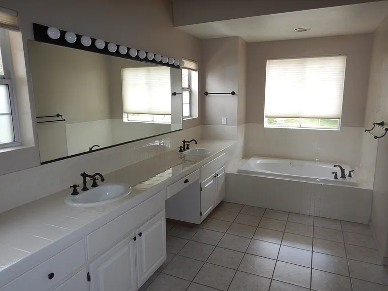 3745 Brighton Way — Photo 8