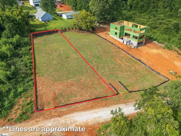 103 S Silver Lake Dr, Taylors, SC 29687