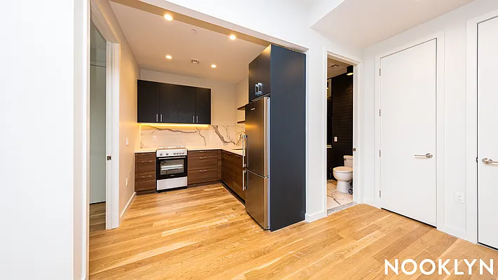 Rented by Nooklyn NYC LLC | media 52