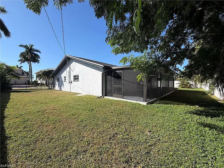 959 N Town And River Dr — Photo 20