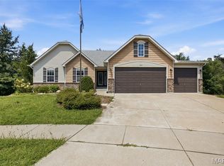 1833 Westlake Ct, Pacific, MO 63069