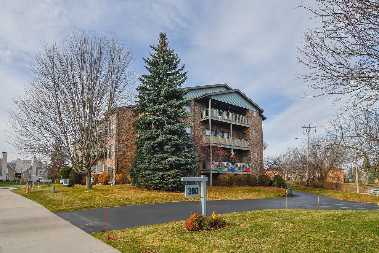 300 W Saint Joseph St APT 37, Green Bay, WI 54301 | Zillow