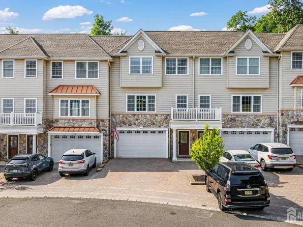 45 White Oak Ln, Matawan, NJ 07747