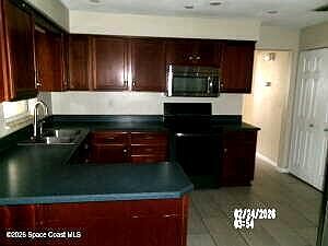 3rd image of 4461 Longbow Dr