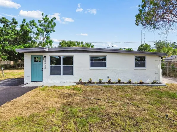 8828 91st Ter, Seminole, FL 33777
