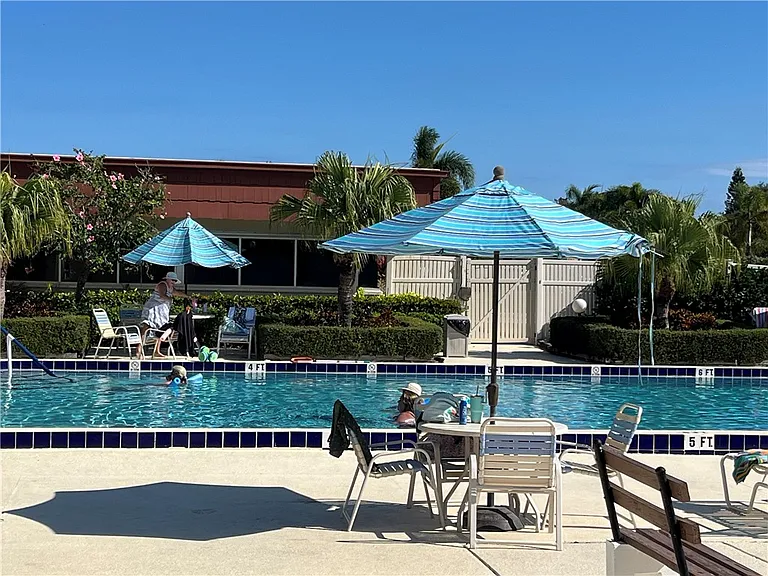37 Pine Arbor Ln #101-101-101 — Photo 9