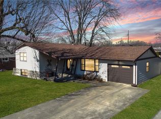 1200 Bell Ave, Mattoon, IL 61938