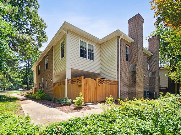 2nd image of 385 Summerwalk Cir #385