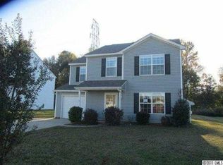 621 Overlook Rd, Lowell, NC 28098