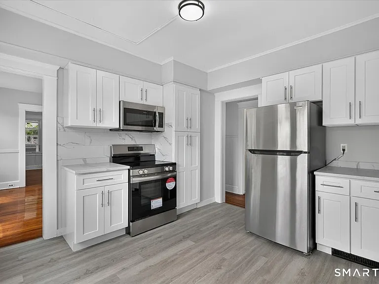 15 Plant St #1 — Photo 4