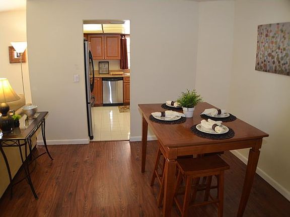 5th image of 14934 Glasgow Ct