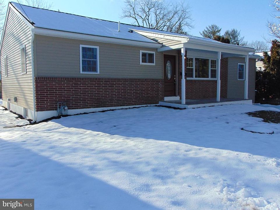 1st image of 10 Gabel Ave
