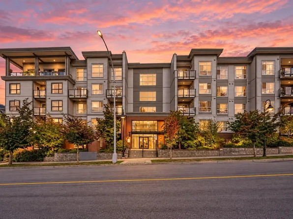 13733 107a Ave #422, Surrey, BC V3T 0B7