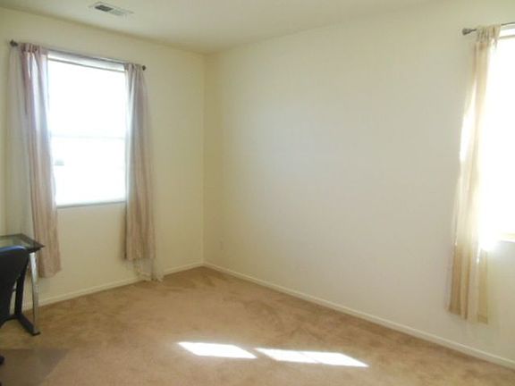 5th image of 2504 Barona St