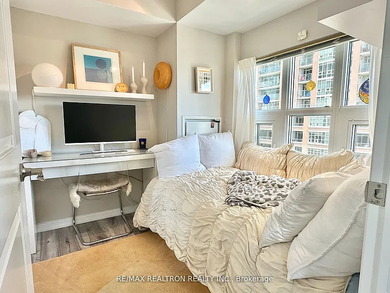 85 E Liberty St #1006 — Photo 17