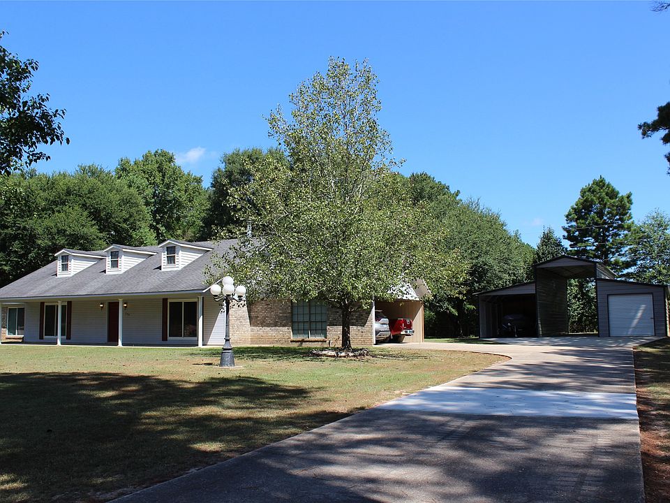1st image of 220 SE 5th Ave