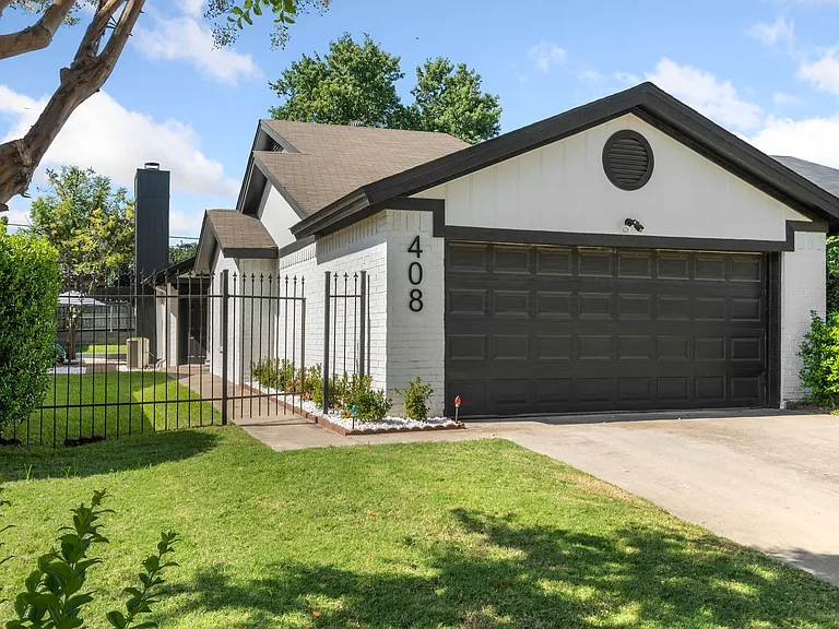 408 Sycamore Ln — Photo 3