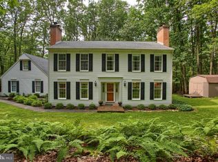 671 Shannon Rd, Boiling Springs, PA 17007