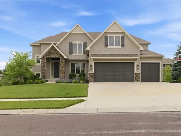 16128 Earnshaw St, Overland Park, KS 66221