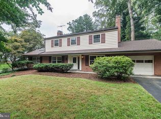 1525 Woodacre Dr, Mc Lean, VA 22101