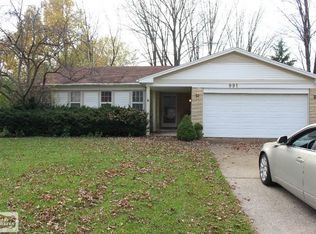 991 Huntsford Dr, Troy, MI 48084