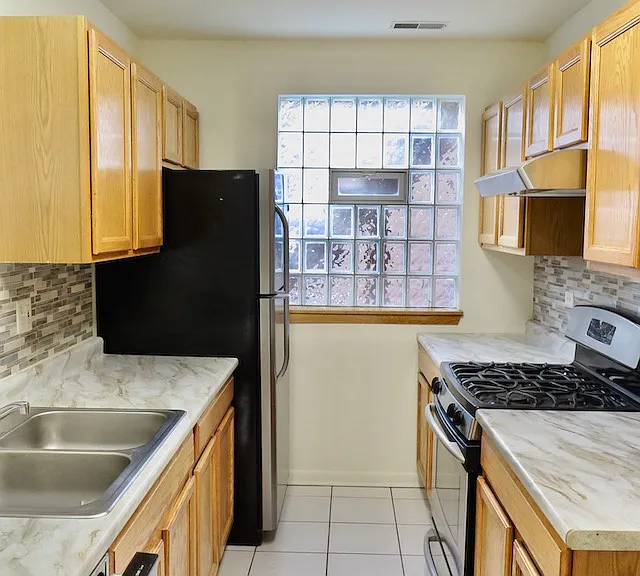 4354 S Drexel Blvd #A — Photo 2