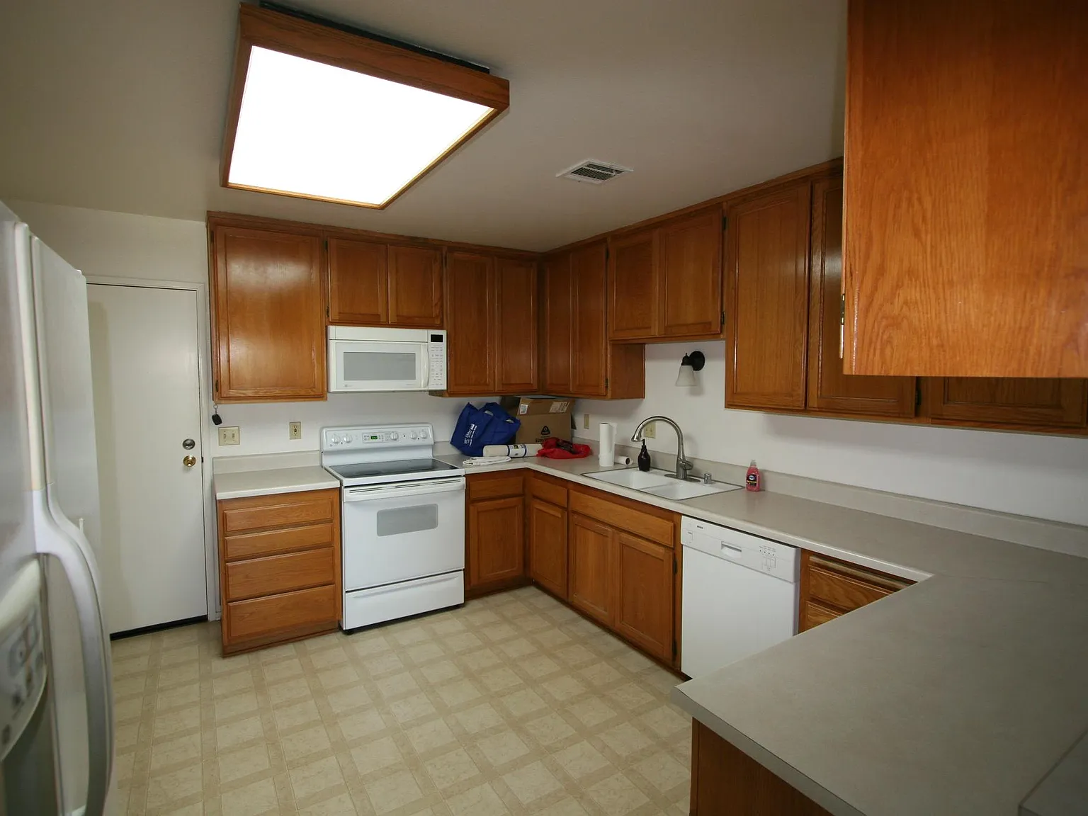2714 Antonio Drive — Photo 4