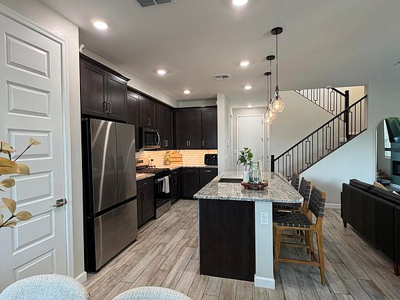 5th image of 21083 N 58th Way
