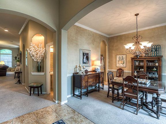 Entry/Dining Room